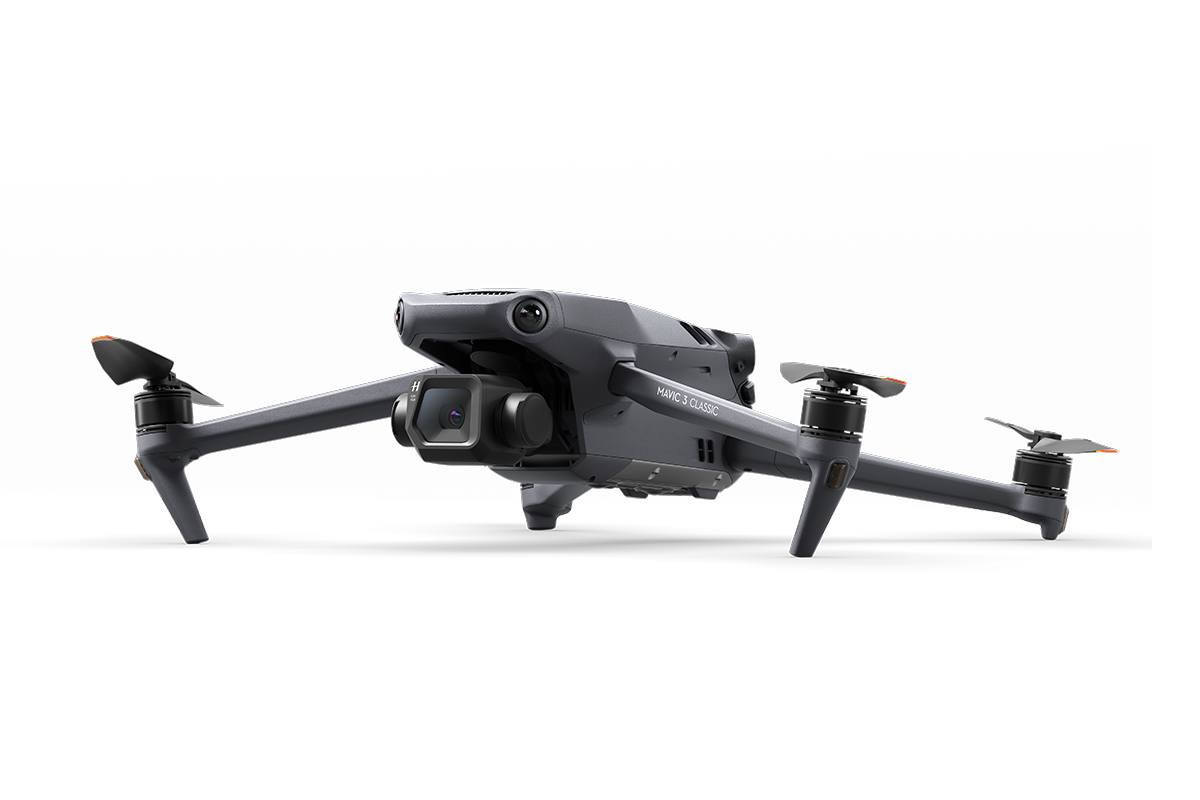 DJI Mavic 3 Classic Camera Drone 5.1K HD 4/3 CMOS Hasselblad Camera 46-Min Drone Only